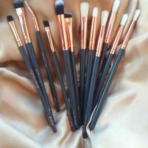 Zoeva eyes brushes