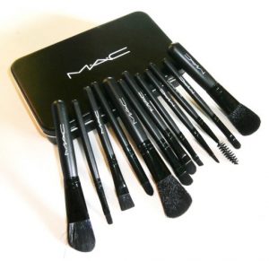 Mac Brush Set Price in Pakistan | Set of 12 Brushes Mac Brush Set Price in Pakistan | Set of 12 Brushes