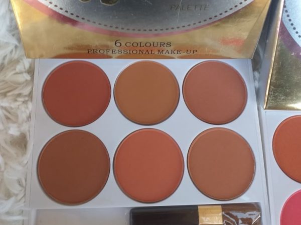 Beauty naked blush and contour kit